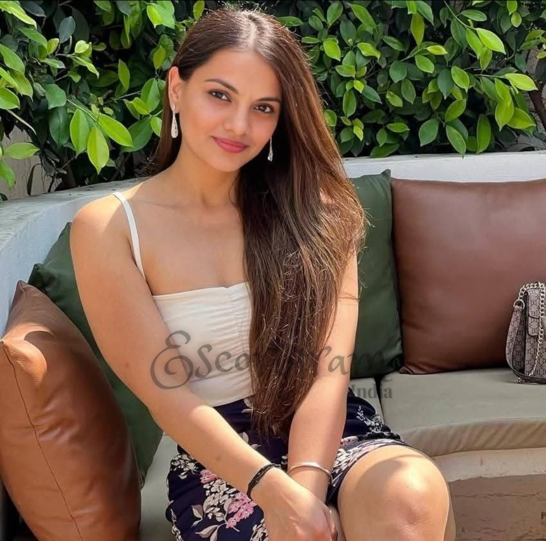 Call Girl Hyderabad Meenakashi